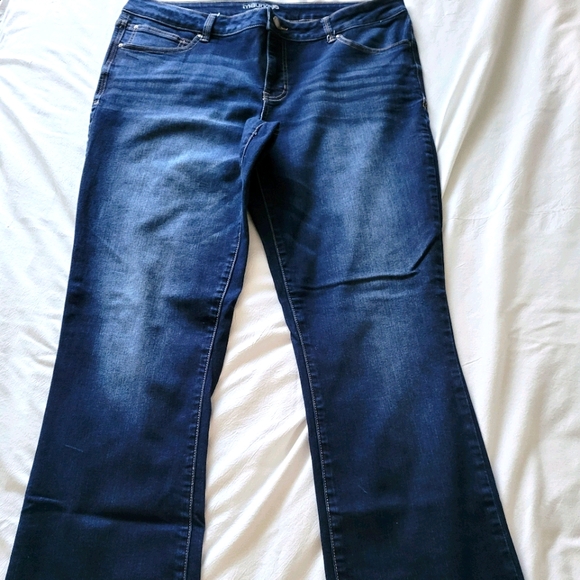 Maurice's everflex Jeans - Picture 3 of 11